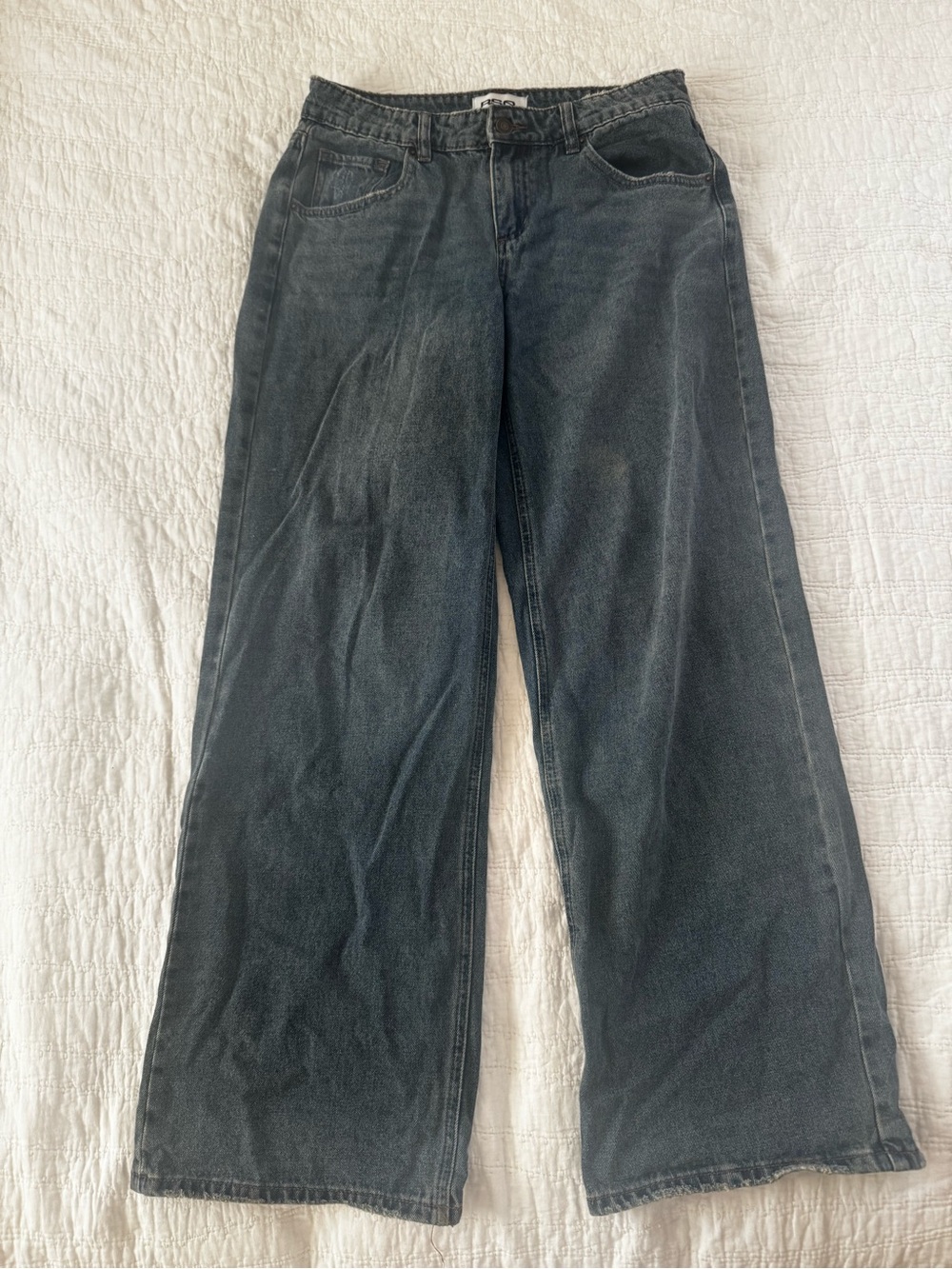 Wide Leg Low-Rise Never Before Worn Dark Blue Denim Jeans